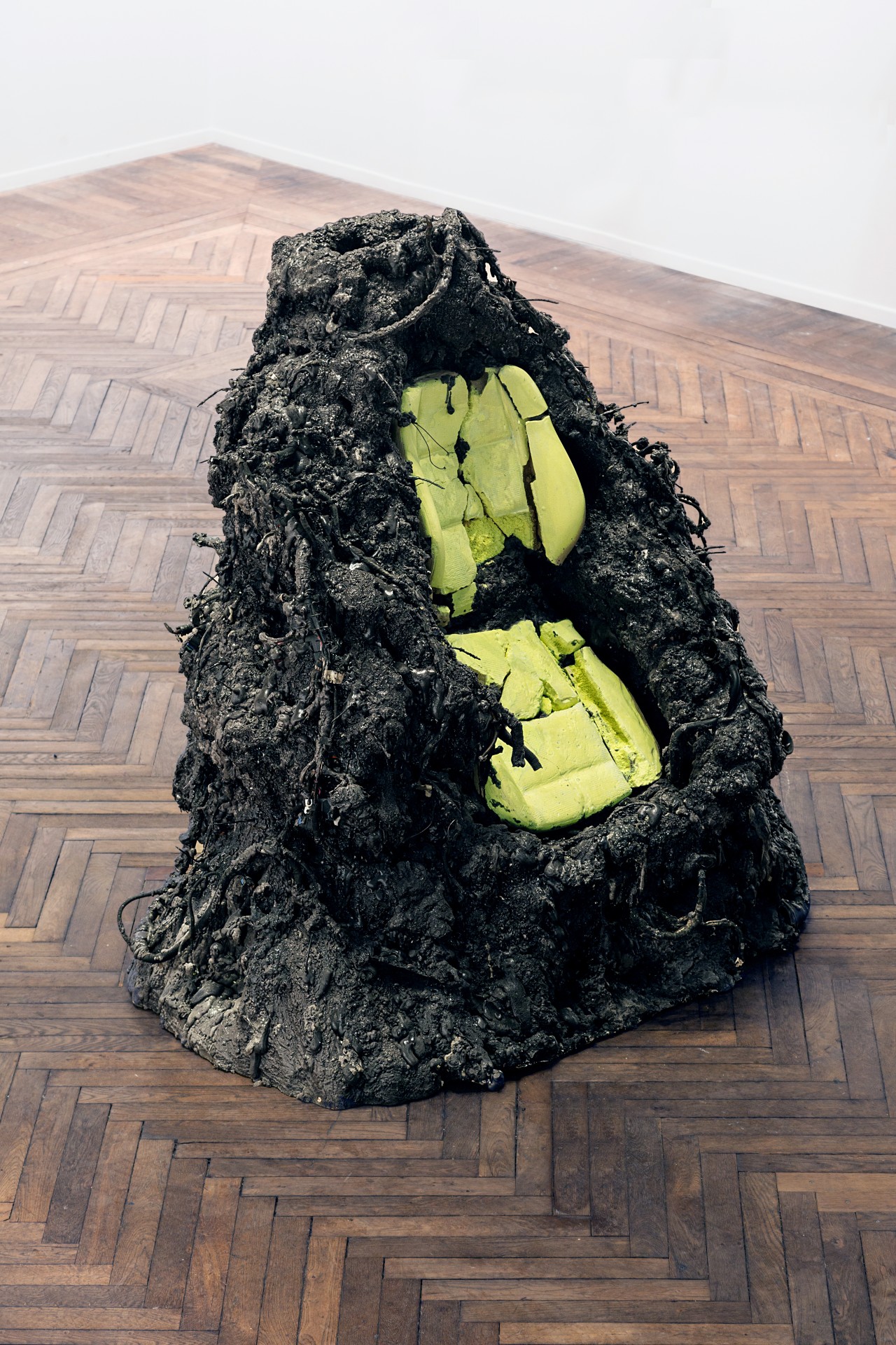 Nelson Pernisco - In this place lived a fire