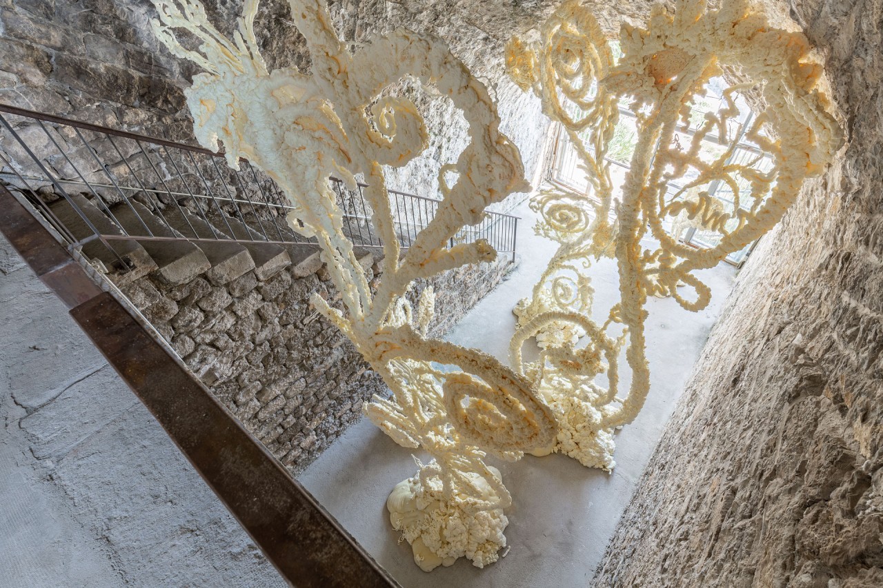 Nelson Pernisco - Oui la nuit rêve dans le mineral