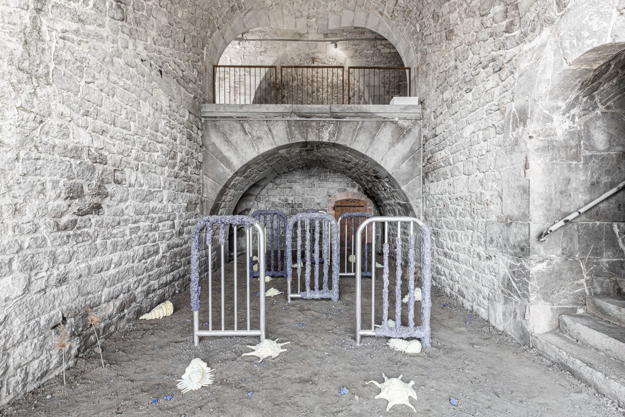 Nelson Pernisco - Oui la nuit rêve dans le mineral