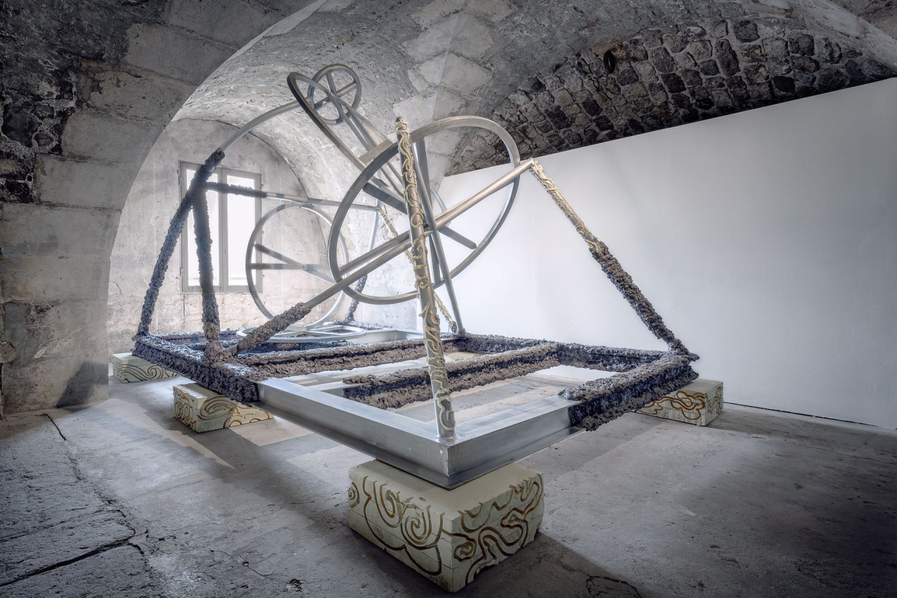 Nelson Pernisco - Oui la nuit rêve dans le mineral